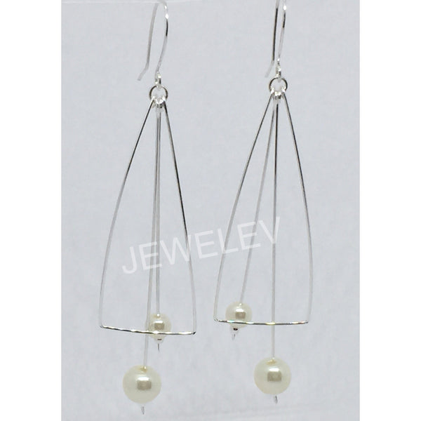 Triangle with Pearl Earrings