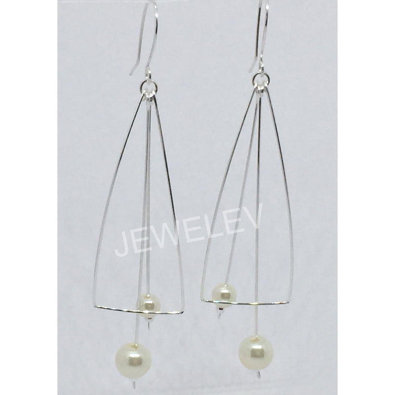 Triangle with Pearl Earrings