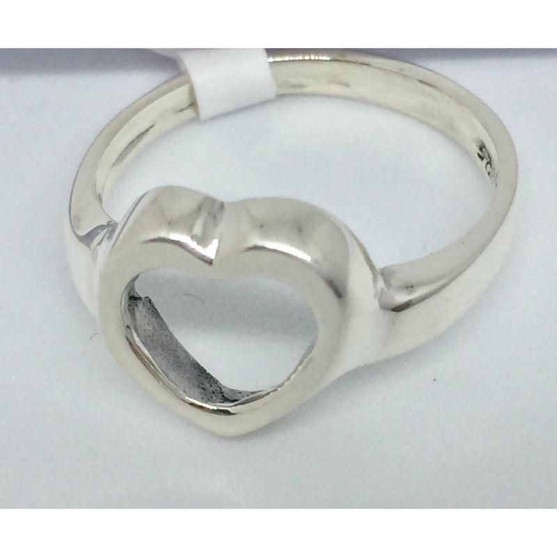 Outlined Heart Ring